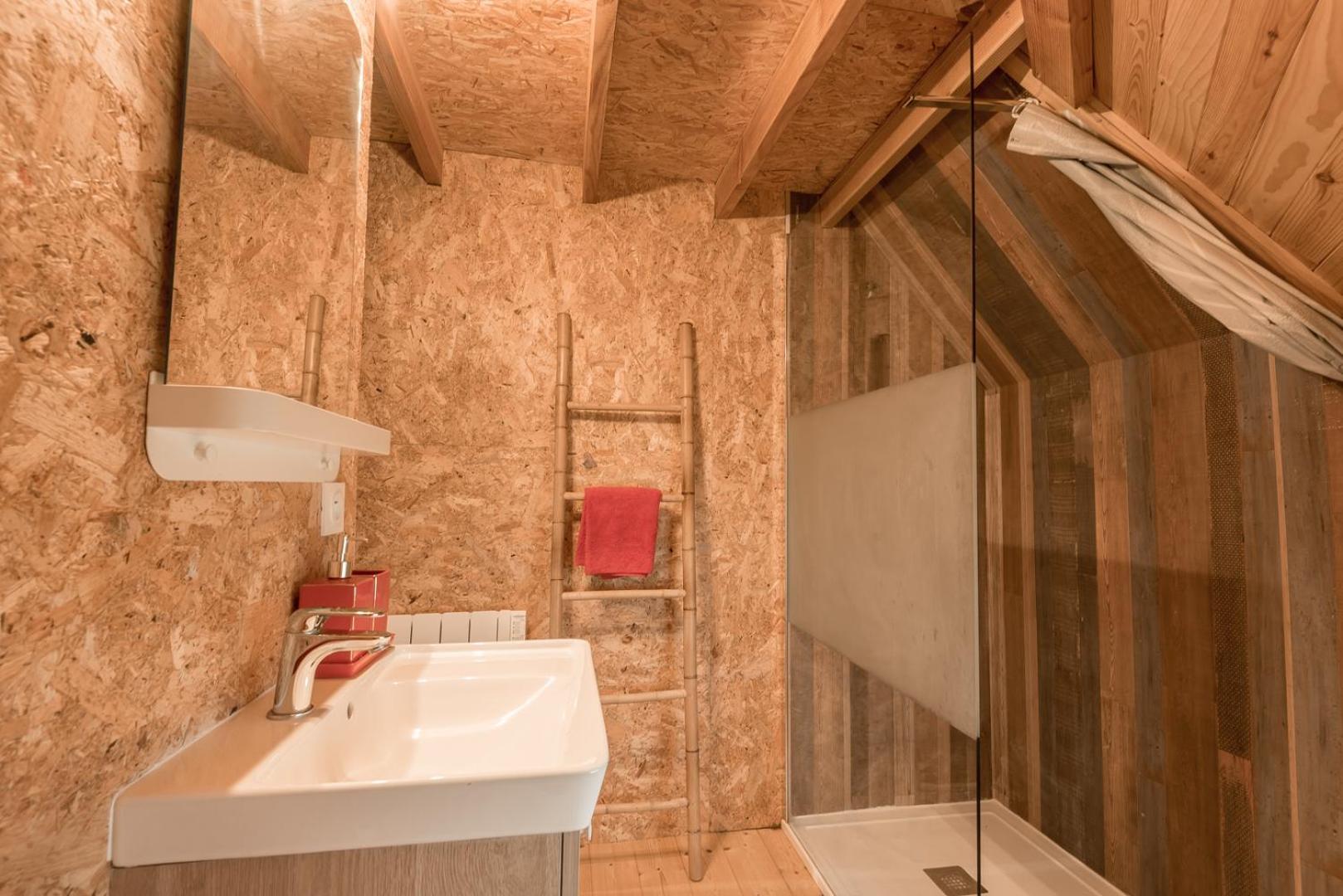 Kota Guest House Morannes sur Sarthe-Daumeray Exterior photo